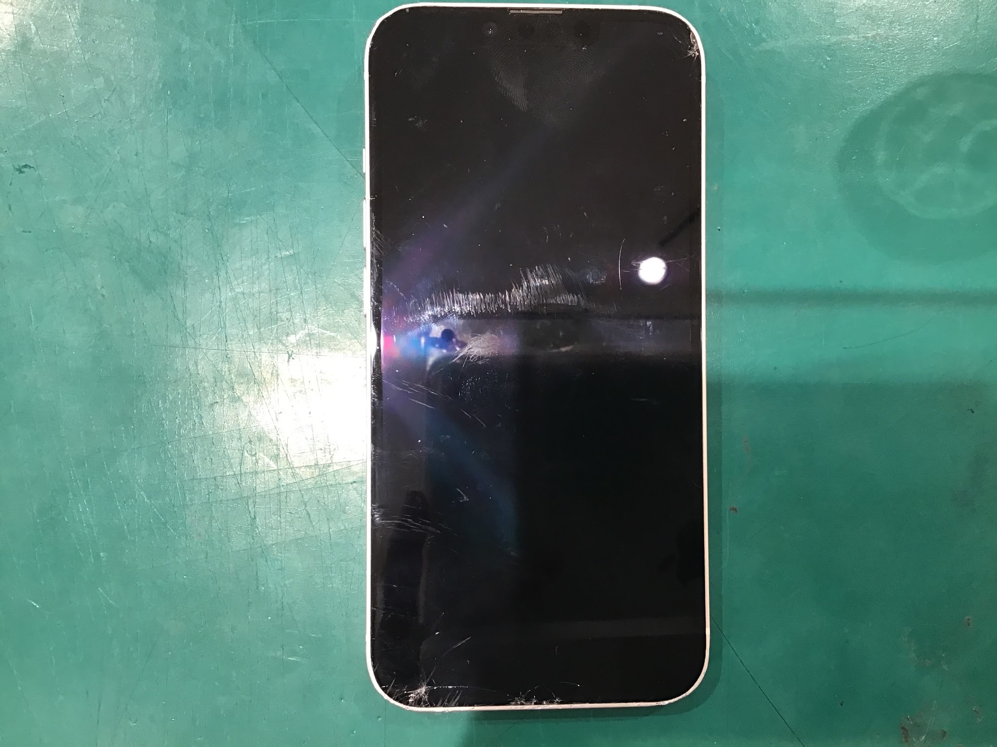 iPhone14の画面交換を承りました。【スマホ修理工房丸井錦糸町店】